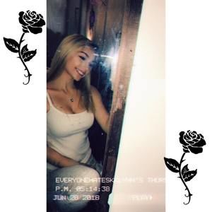 Meet your Posher, Nikki